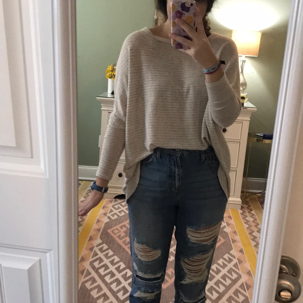 Stripped oversized sweater
